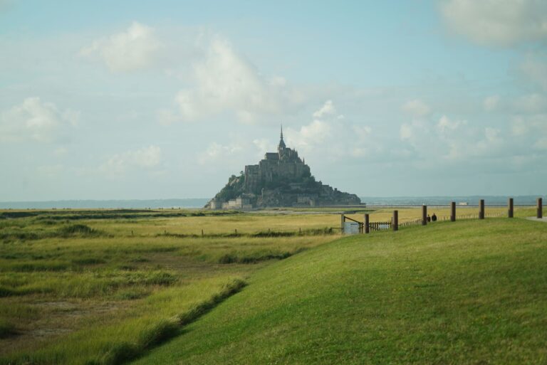 Basse-Normandie carte, départements et sites — côte de Basse-Normandie Mont Saint-Michel