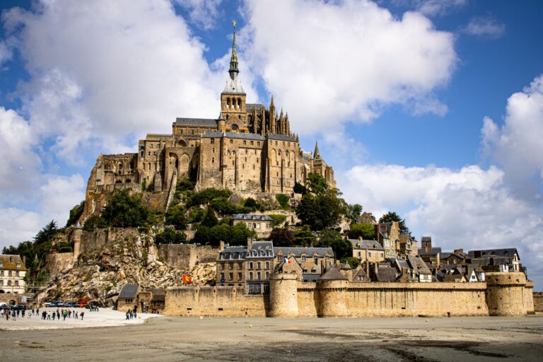 Châteaux de Normandie 11 forteresses — château historique en Normandie